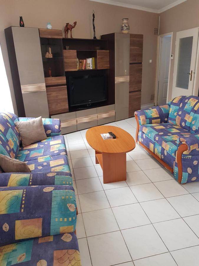 Belvarosi Apartman Apartment Eger Exterior photo